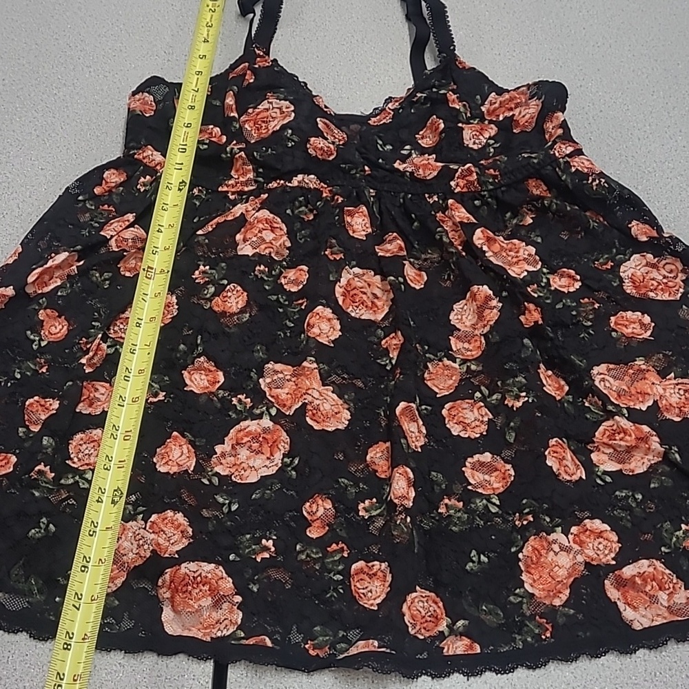 Torrid Floral Black and Orange Lace Top Size 2 (2X) - Picture 2 of 6